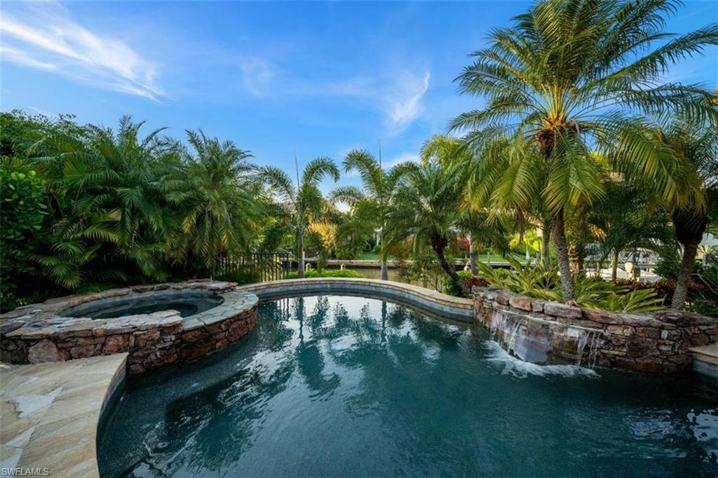 611 Eighteenth AVE S