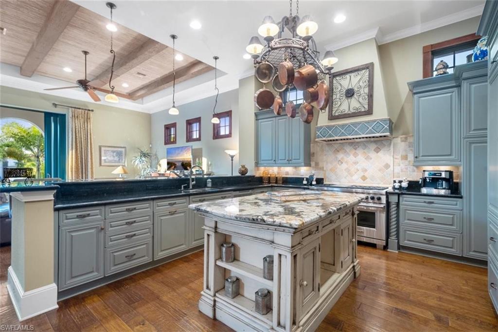 611 Eighteenth AVE S