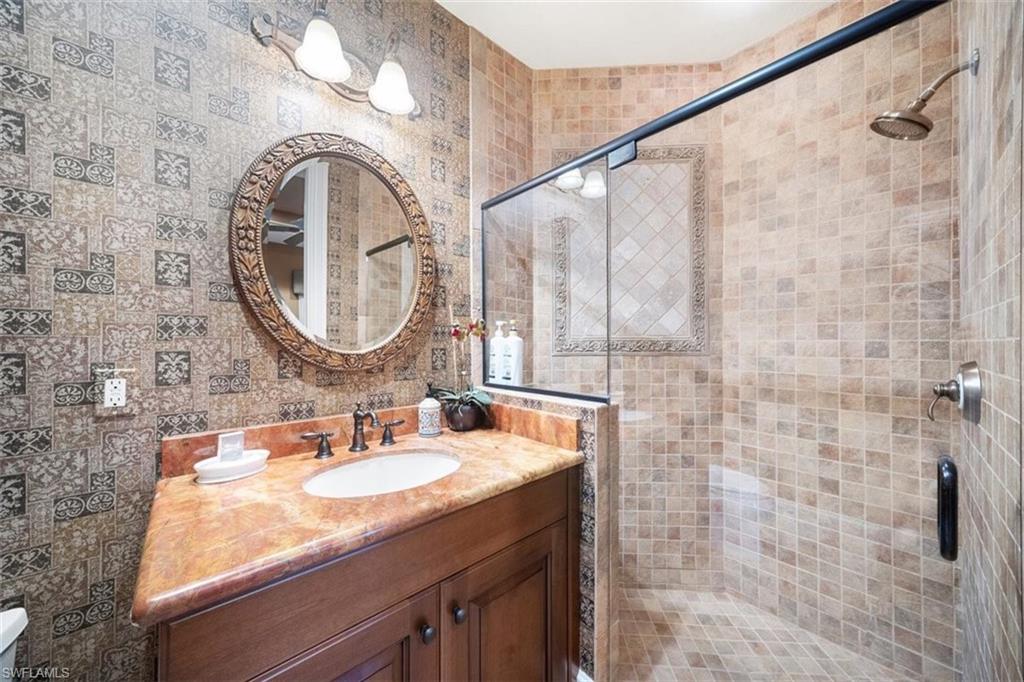 611 Eighteenth AVE S