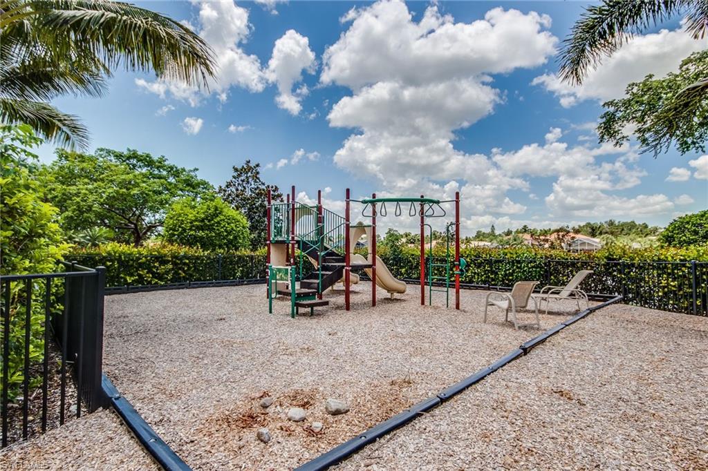19672 Villa Rosa LOOP