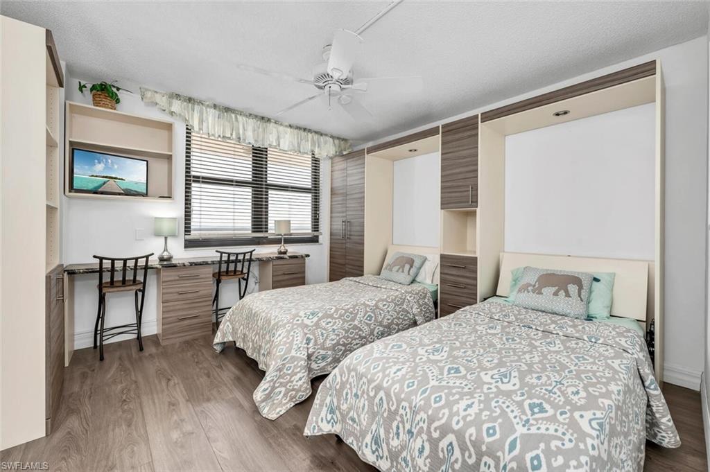 320 Seaview CT # 1503