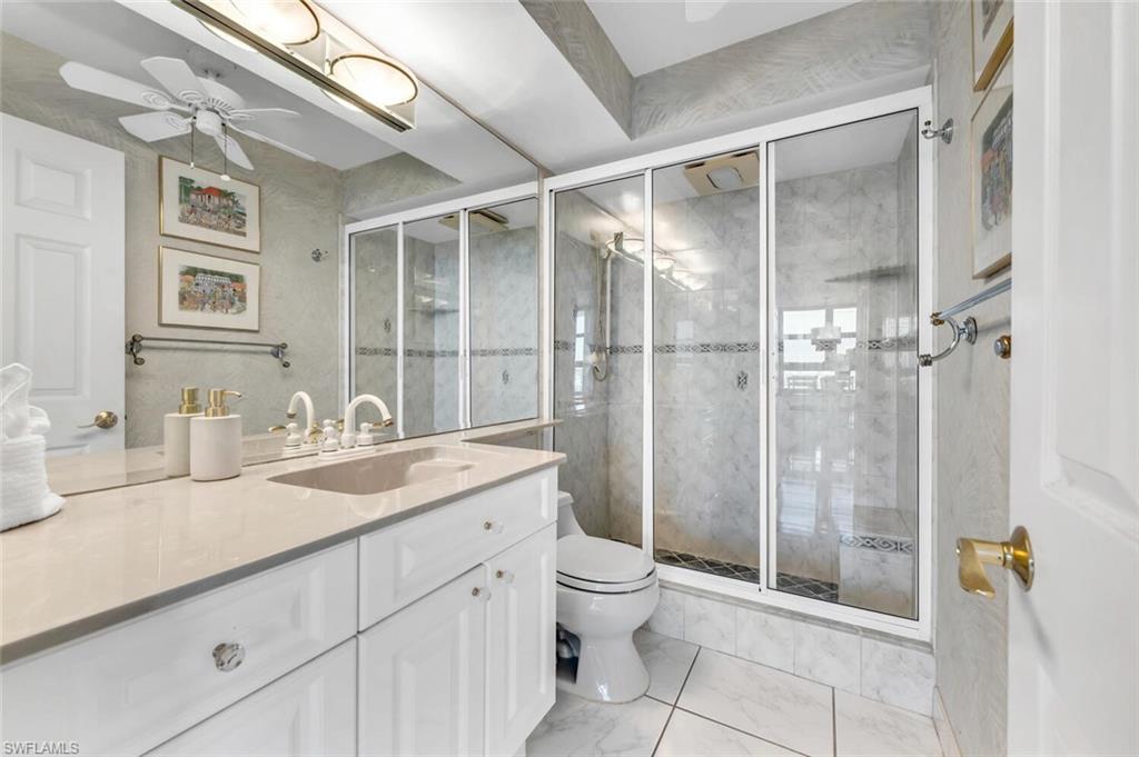 320 Seaview CT # 1503