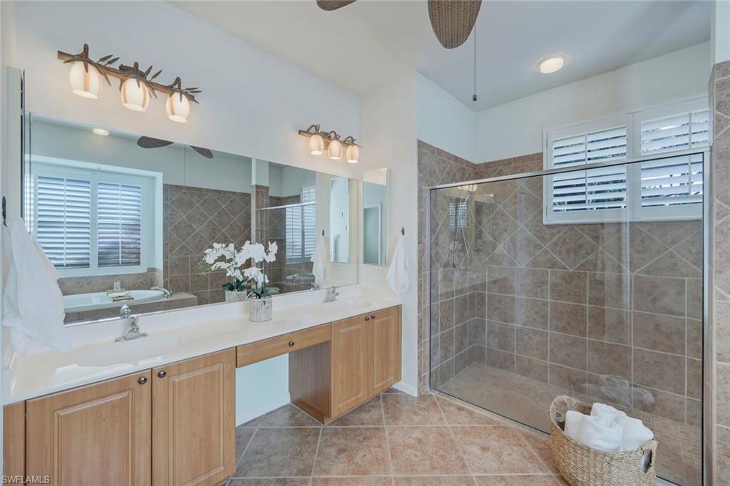 28416 Del Lago WAY