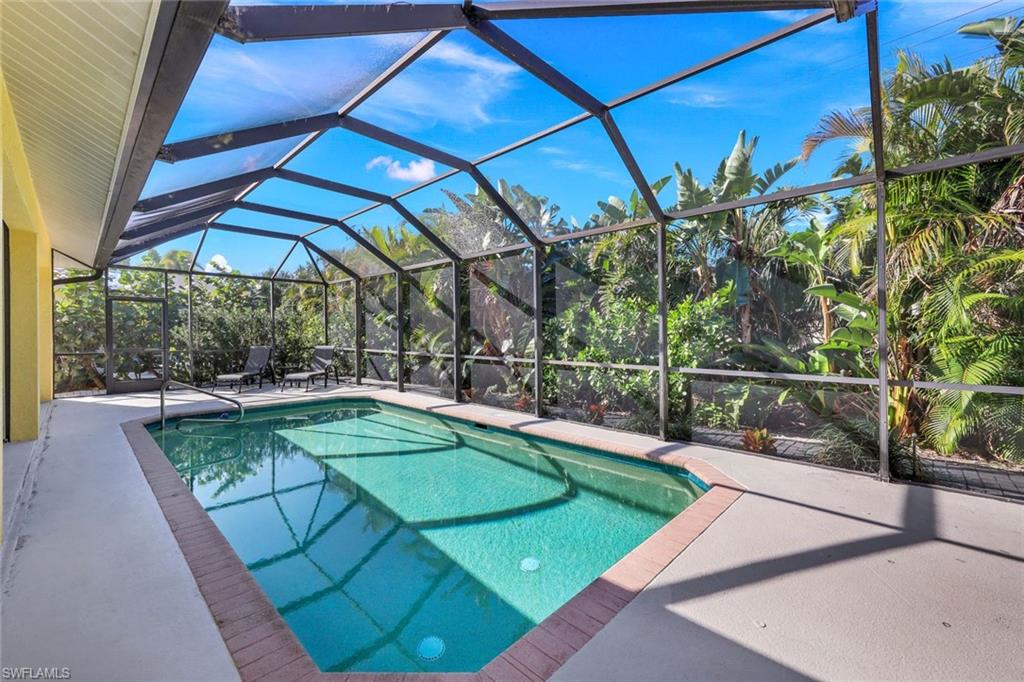 28416 Del Lago WAY
