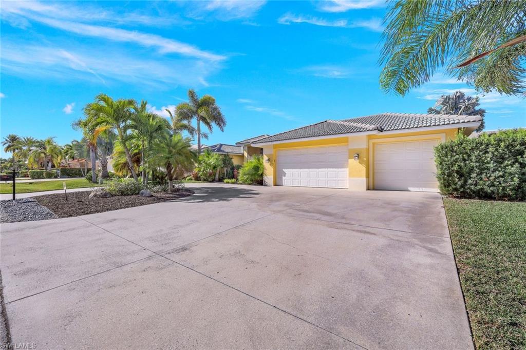 28416 Del Lago WAY