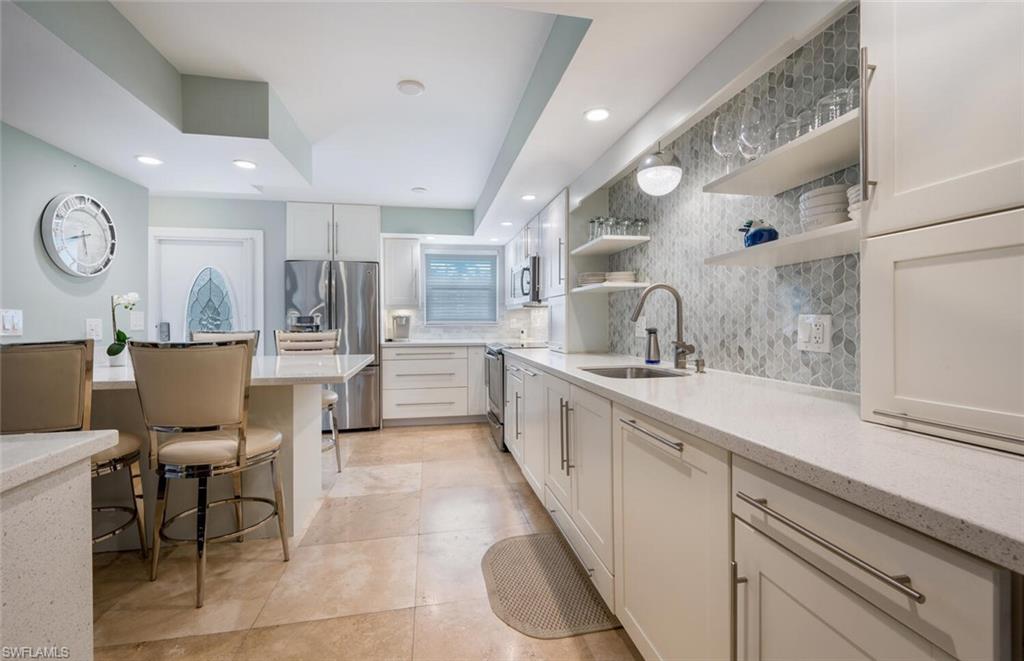 800 River Point DR # 537