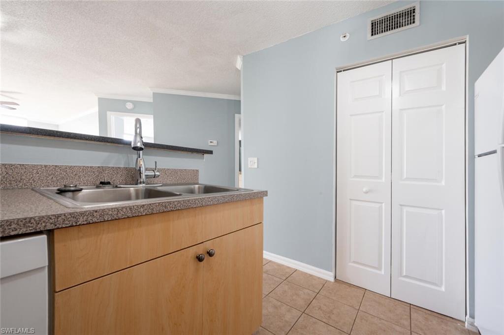 8635 River Homes LN # 2202