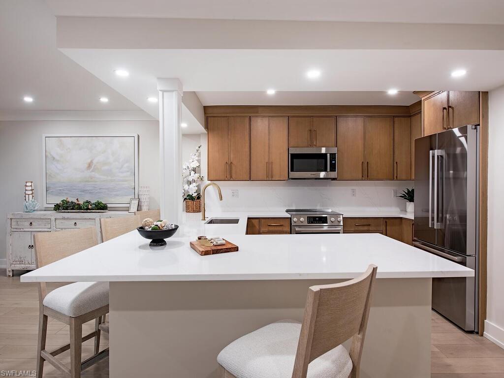 4047 Crayton RD # 4047