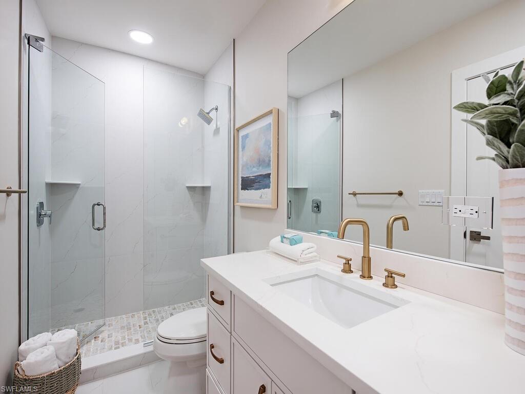 4047 Crayton RD # 4047