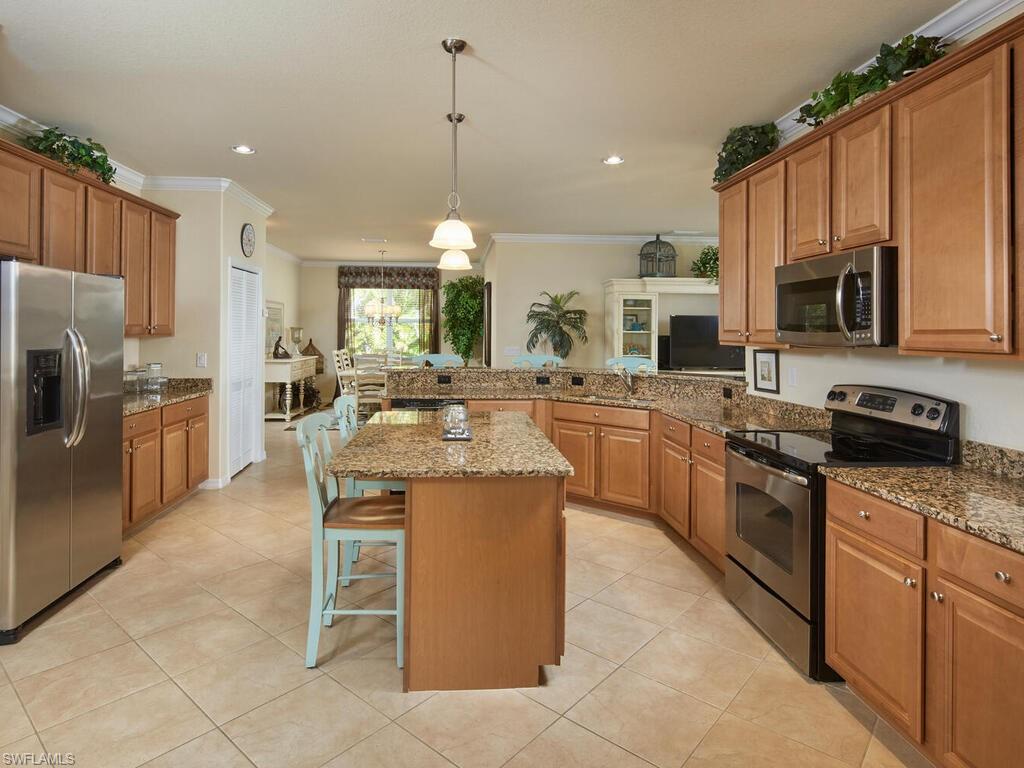 3091 Sheltered Oak PL