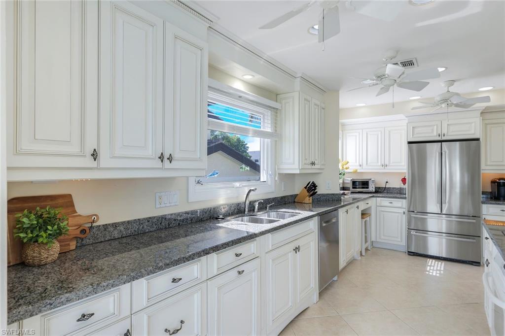 1309 Chesapeake AVE