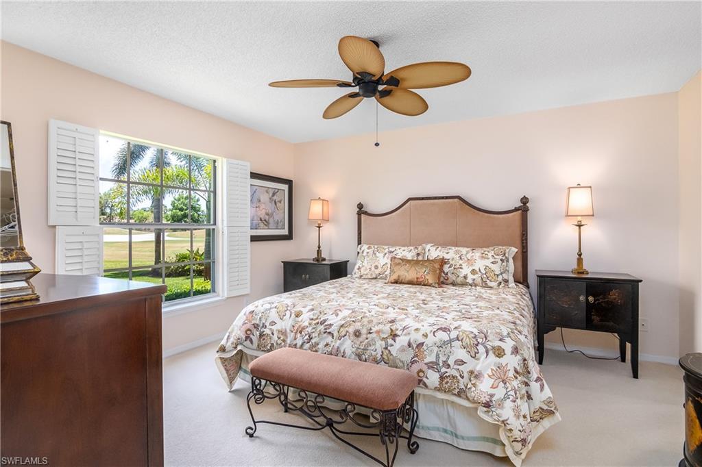 256 Deerwood CIR # 4