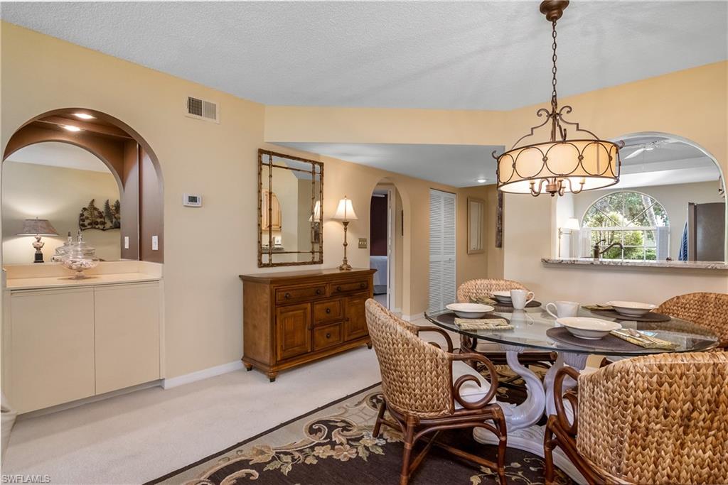 256 Deerwood CIR # 4