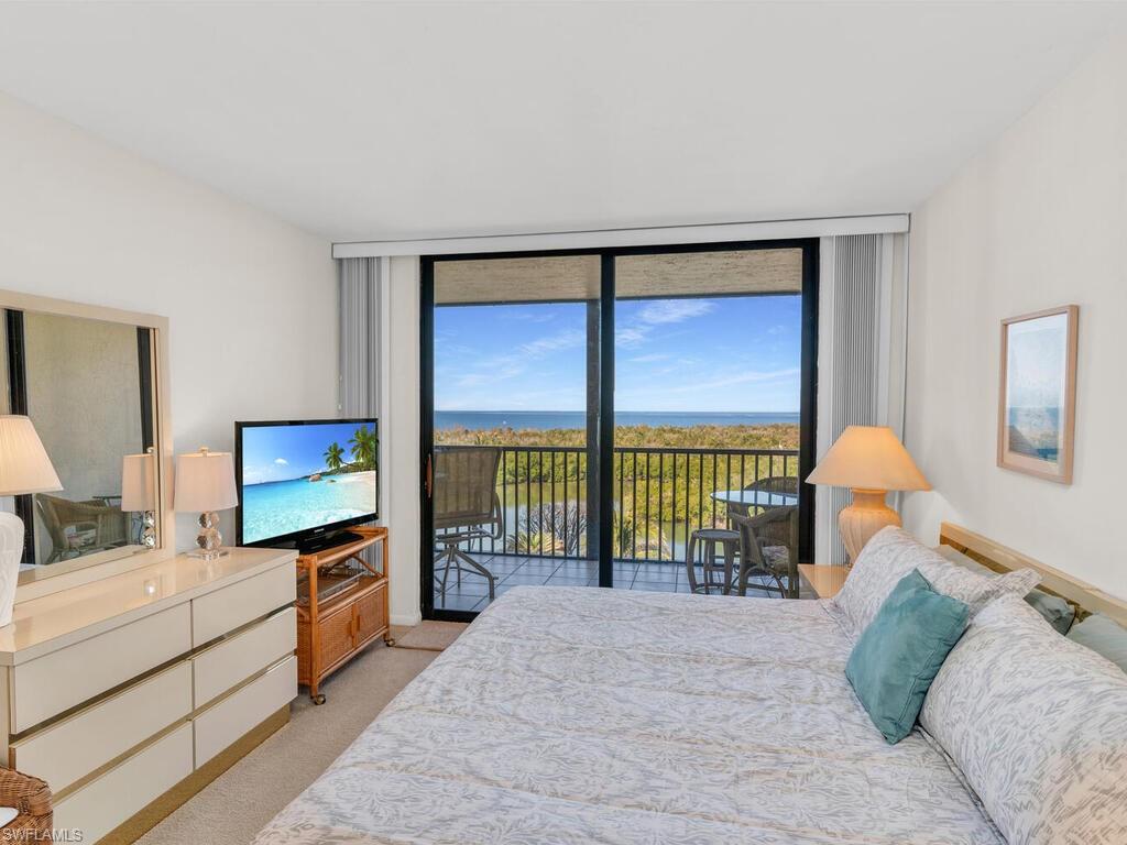 17 Bluebill AVE # 702