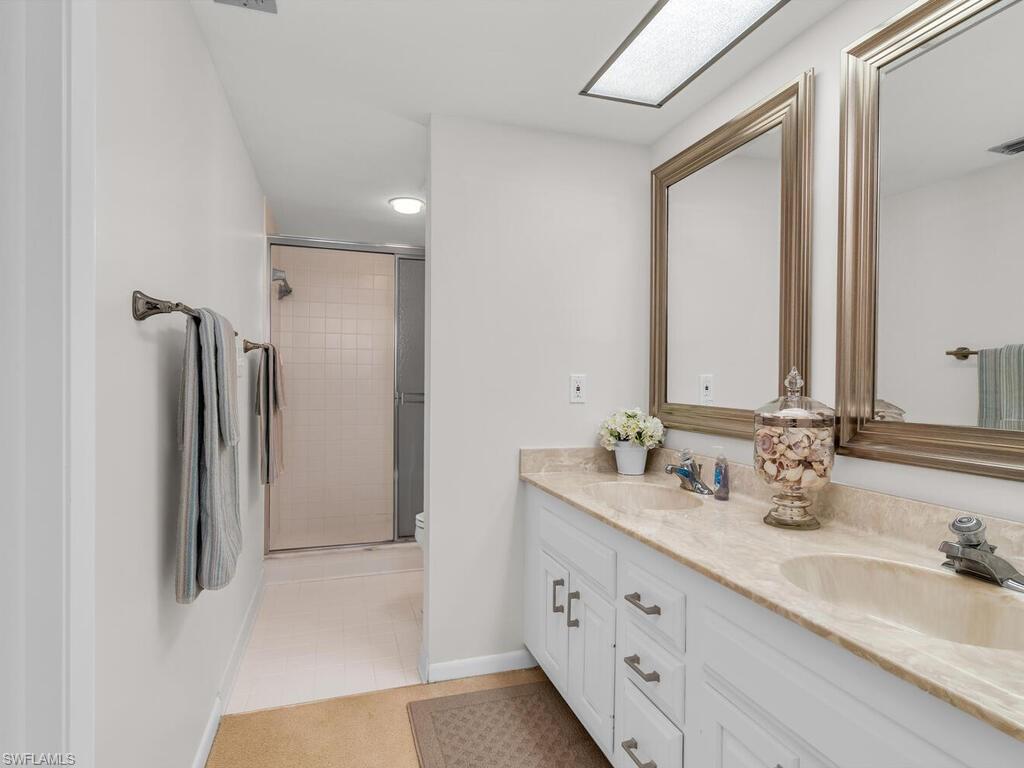 17 Bluebill AVE # 702