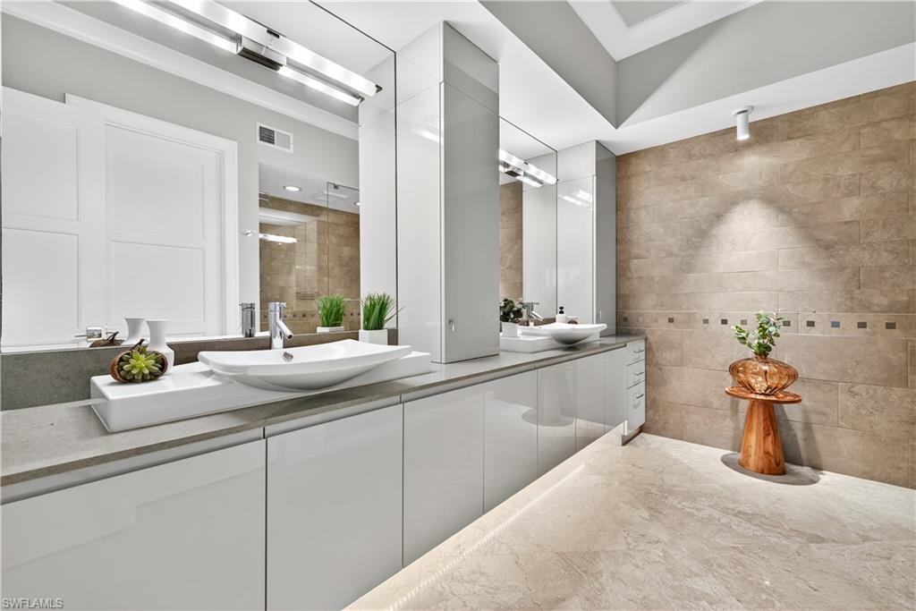 9014 Whimbrel Watch LN # 101