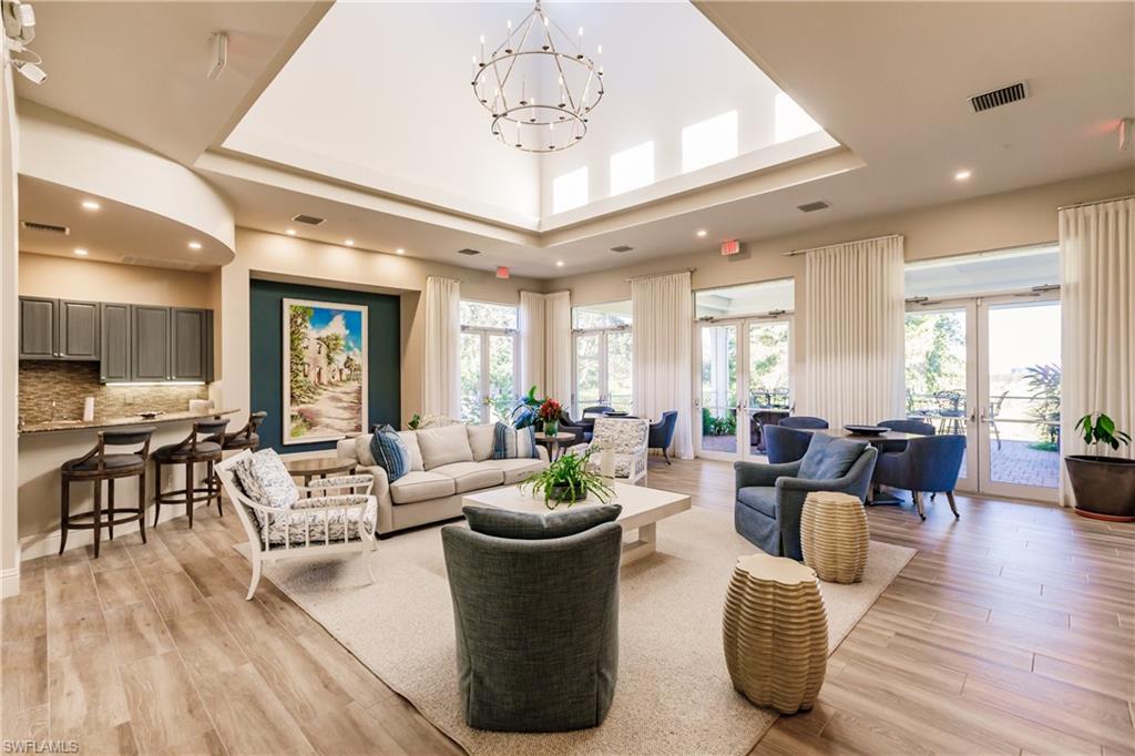 935 Whiskey Creek DR