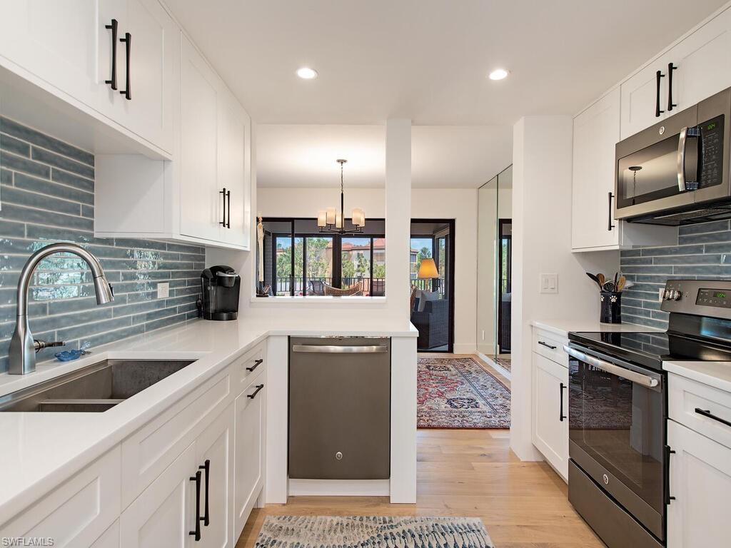 6710 Pelican Bay BLVD # 432