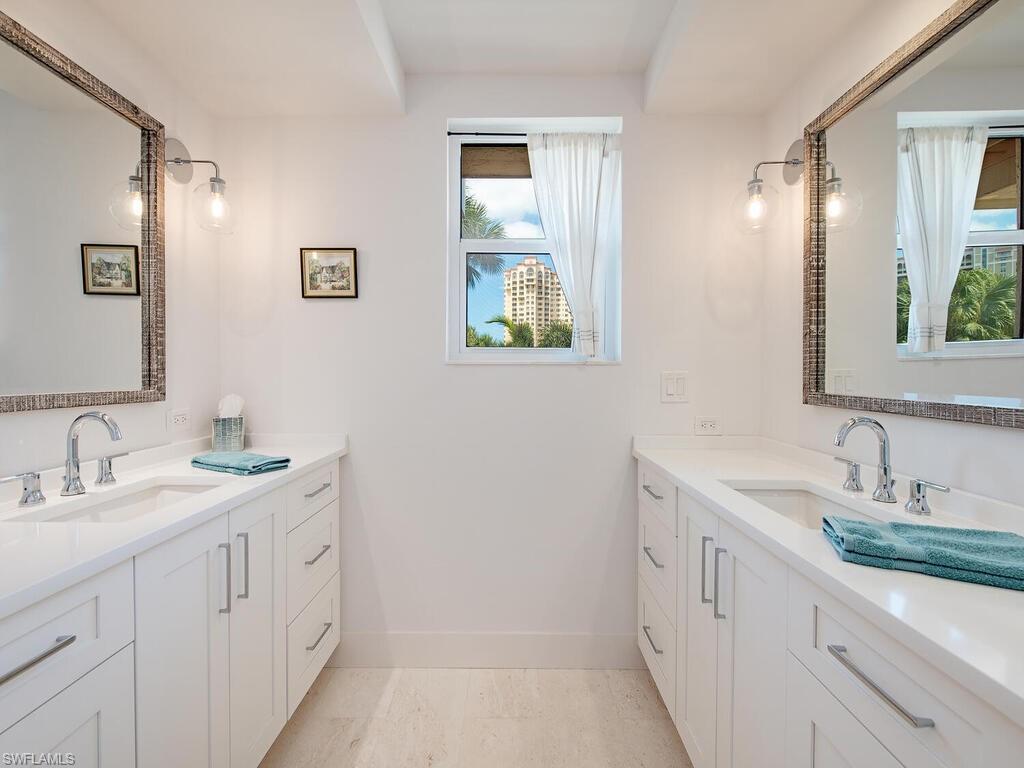 6710 Pelican Bay BLVD # 432