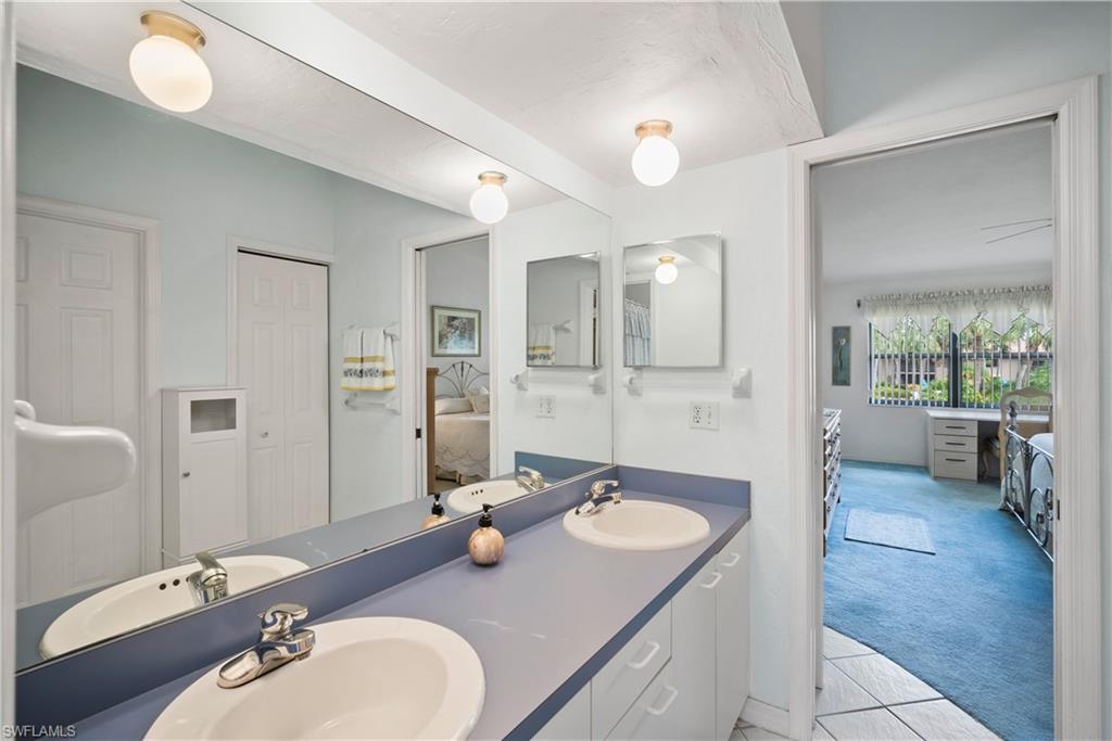 3207 Horse Carriage WAY # 4010