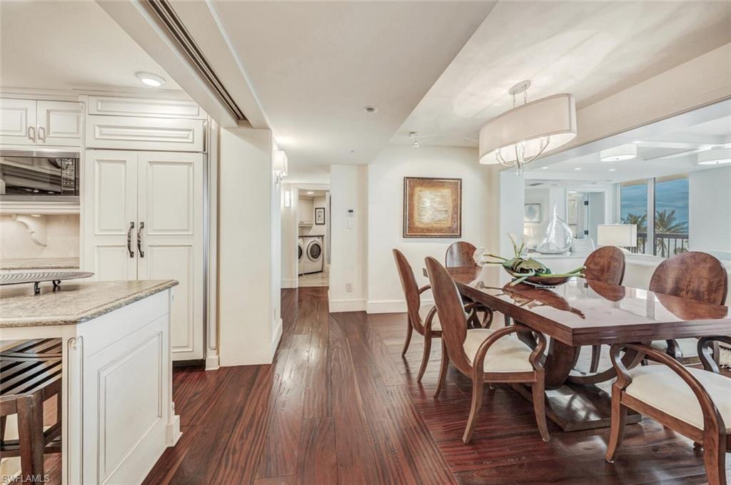 4551 Gulf Shore BLVD N # 402