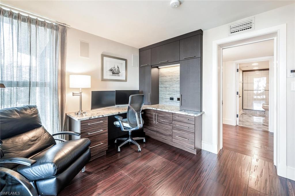 4551 Gulf Shore BLVD N # 402