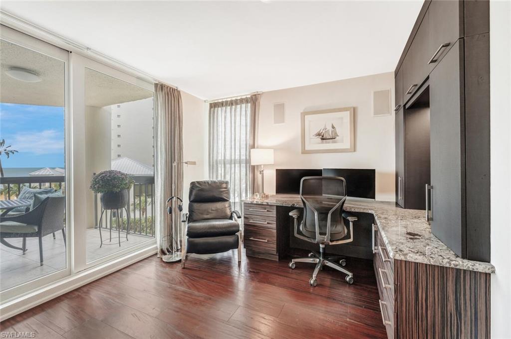 4551 Gulf Shore BLVD N # 402