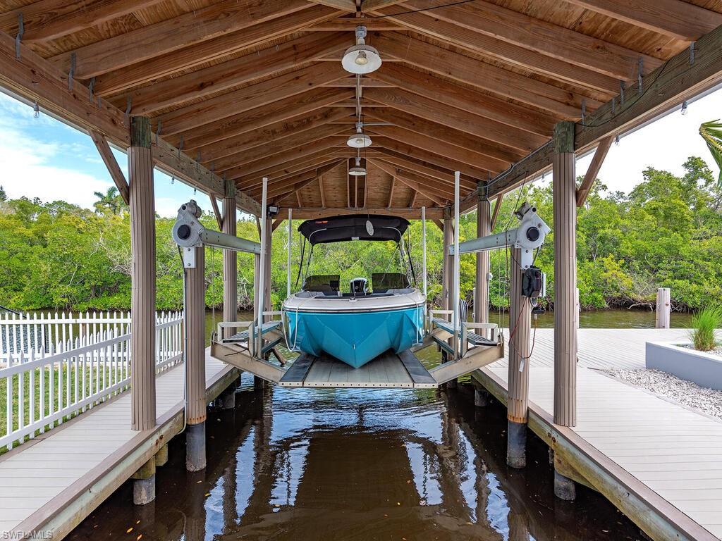 2323 Harbor RD