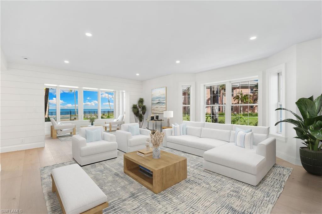 2401 Gulf Shore BLVD N # 1 Unit: Villa 1