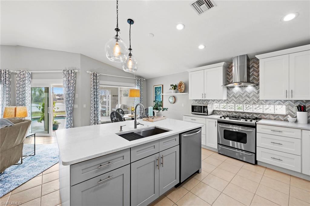 9109 Astonia WAY