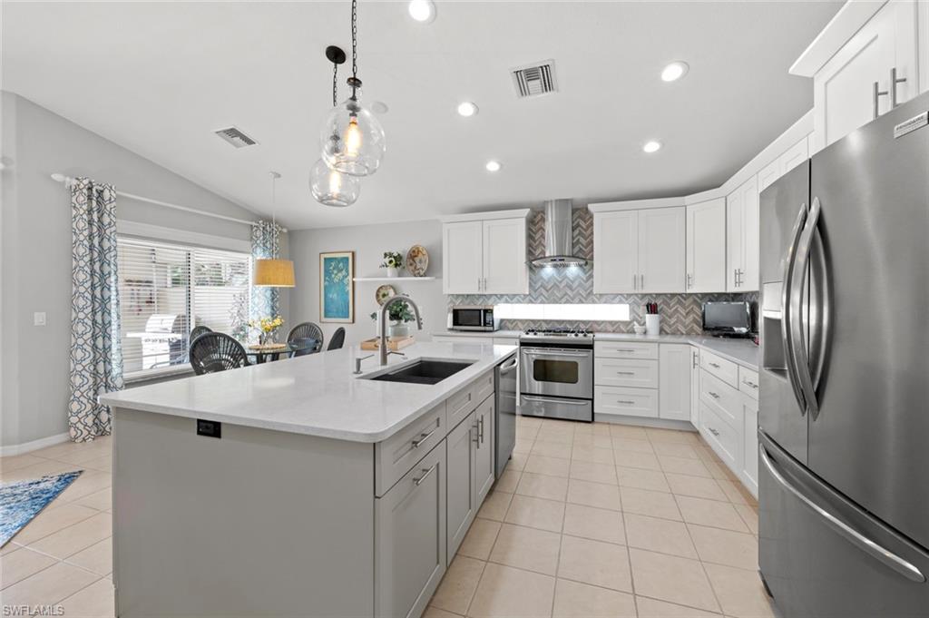 9109 Astonia WAY
