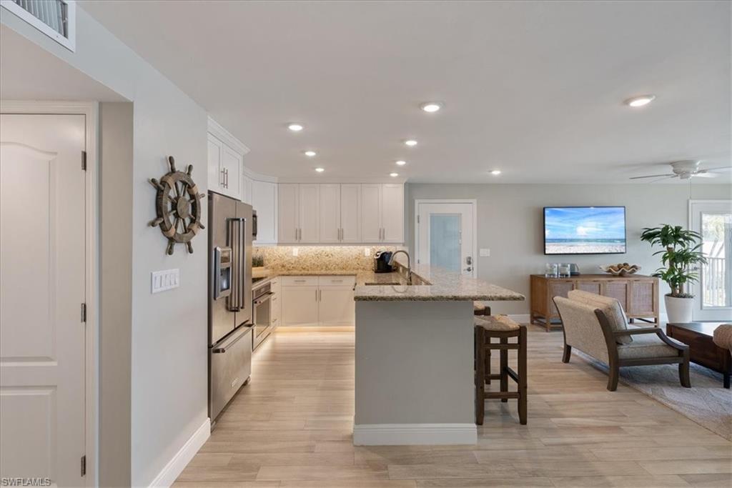 2800 Gulf Shore BLVD N # 204