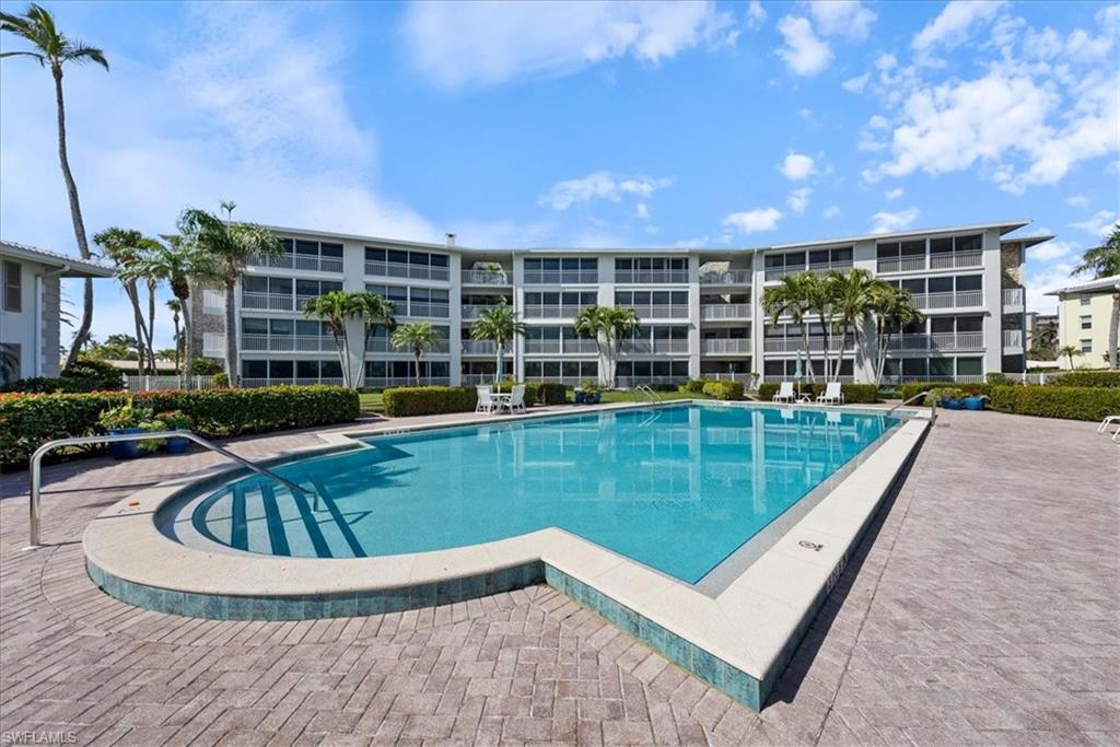 2800 Gulf Shore BLVD N # 204