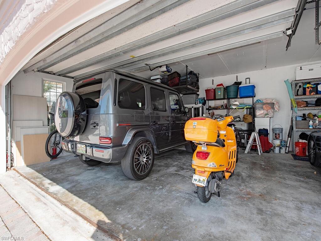 4000 Gulf Shore BLVD N # 1600