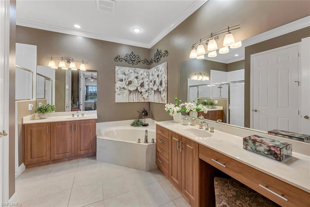 9243 Tesoro LN # 103