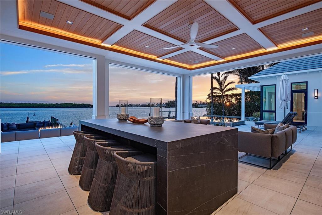 700 Admiralty Parade W