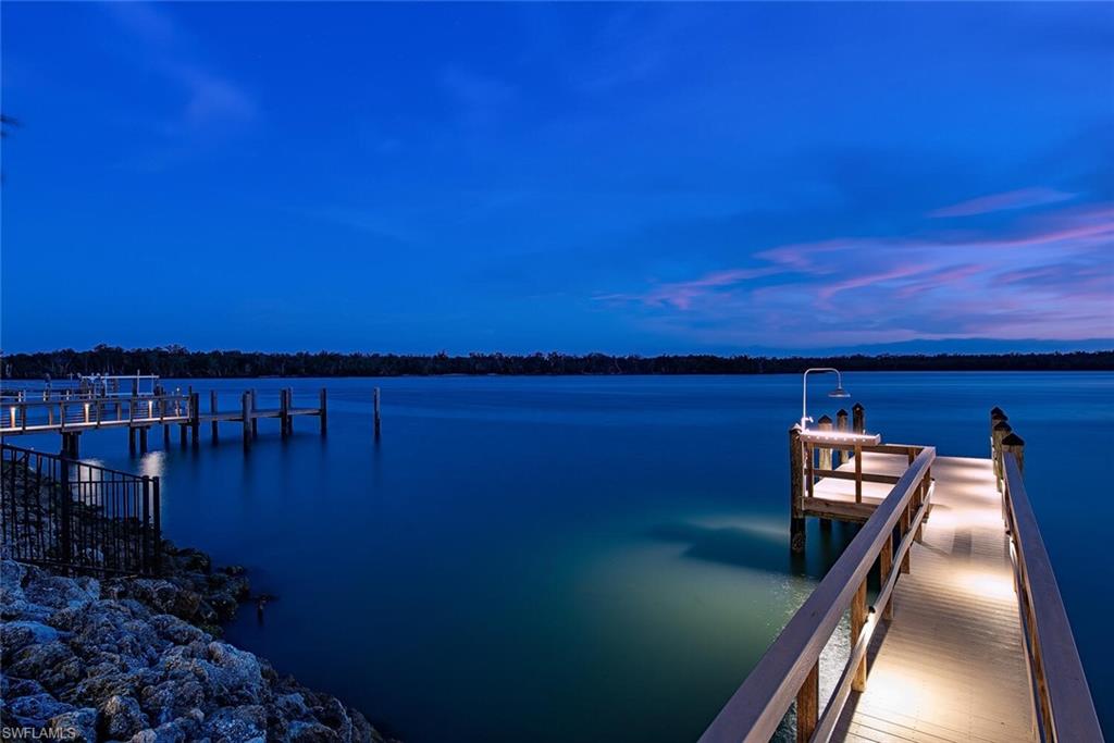 700 Admiralty Parade W