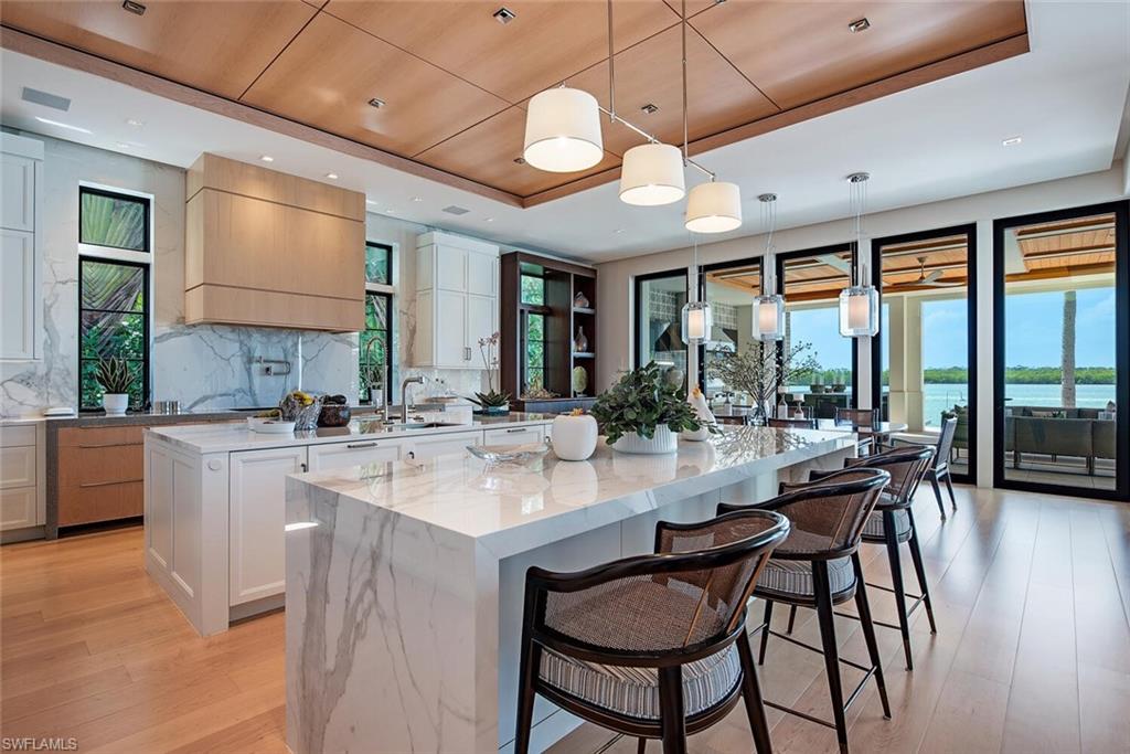 700 Admiralty Parade W