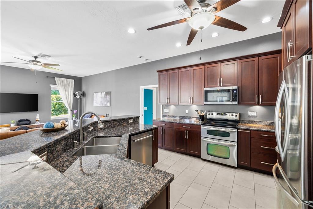 12471 Woodtimber LN