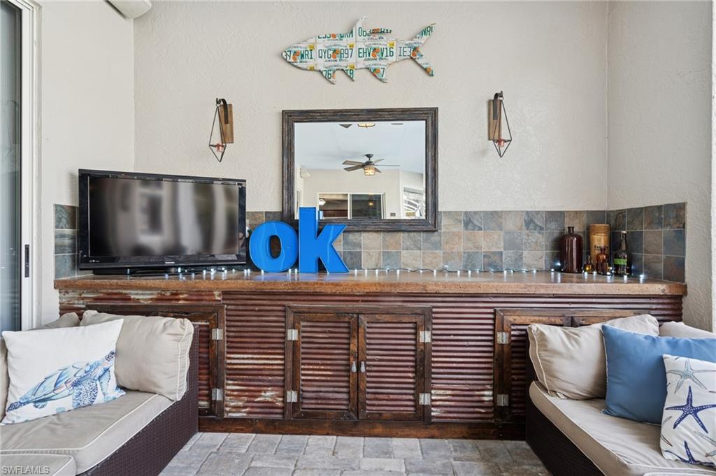 12471 Woodtimber LN