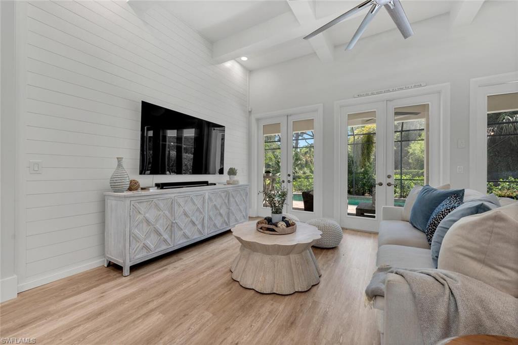 339 Saddlebrook LN SE