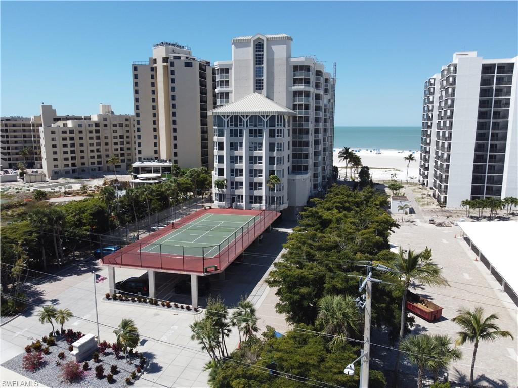 6620 Estero BLVD # 805