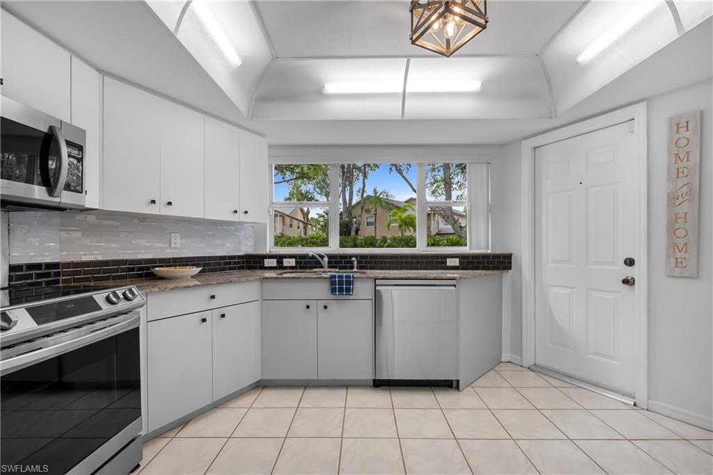 9828 Luna CIR # H104