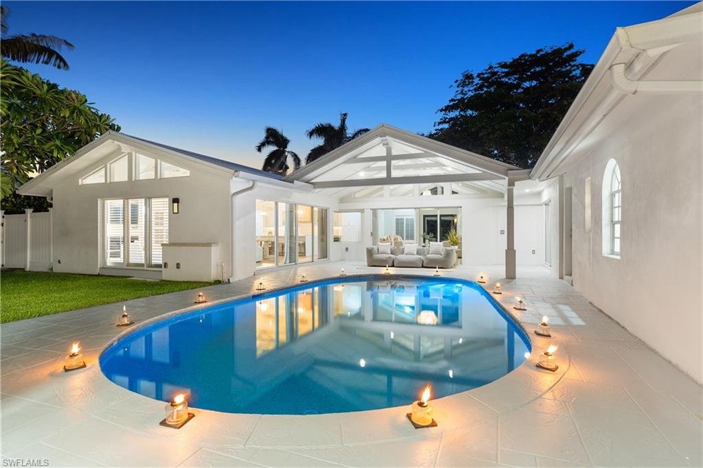 645 Park Shore DR