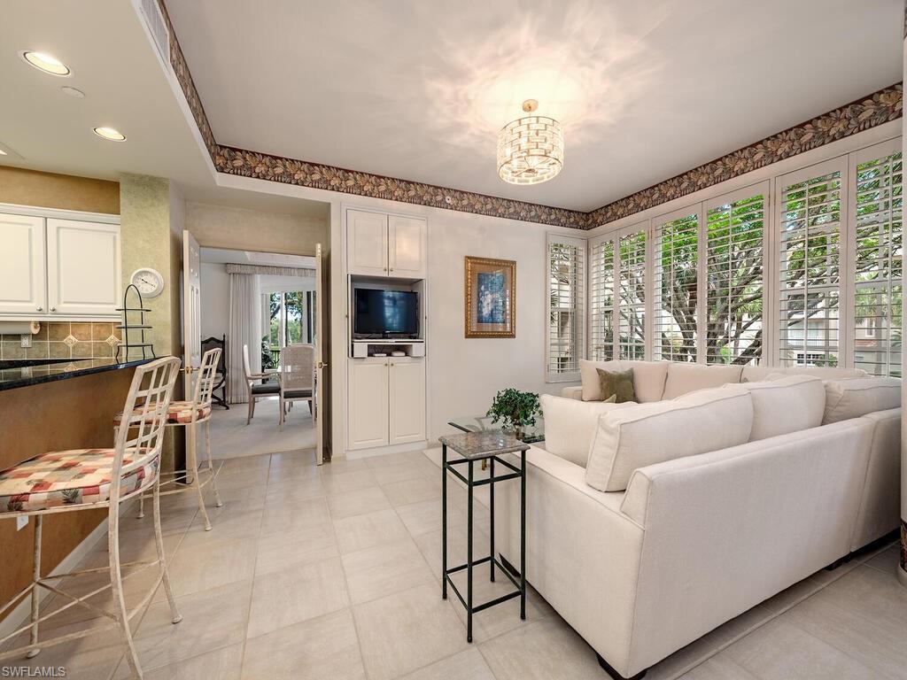 8440 Abbington CIR # D16