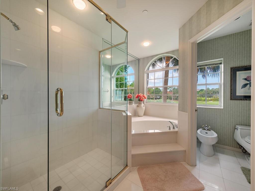 8440 Abbington CIR # D16