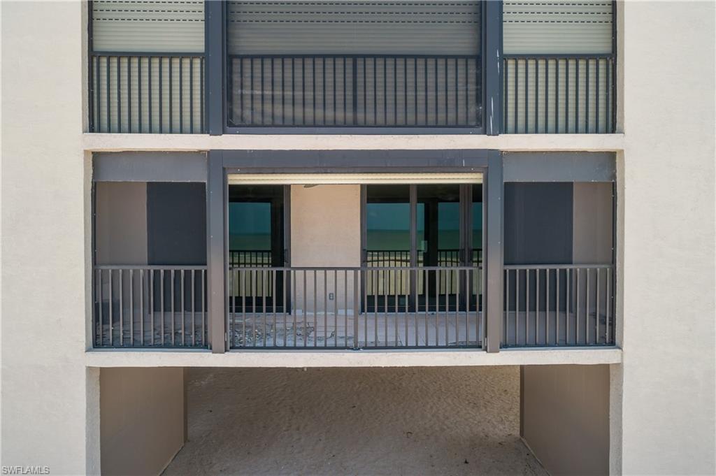 538 Estero BLVD # 102
