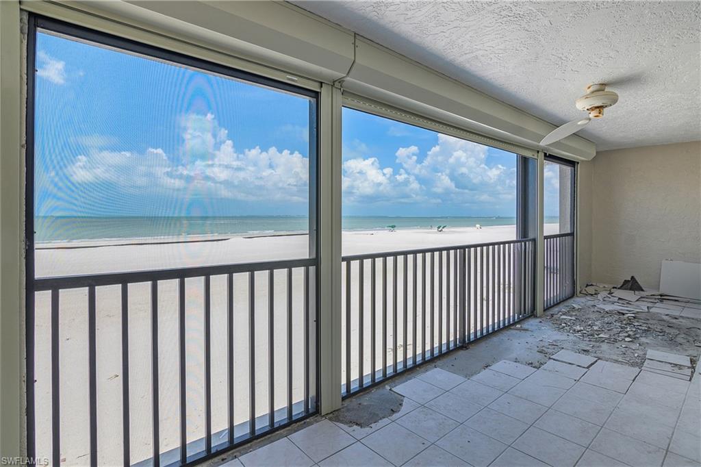 538 Estero BLVD # 102