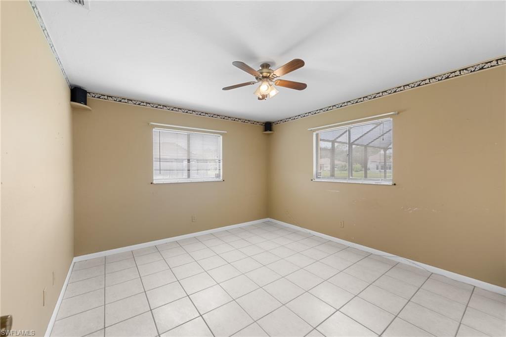 9366 Pineapple RD