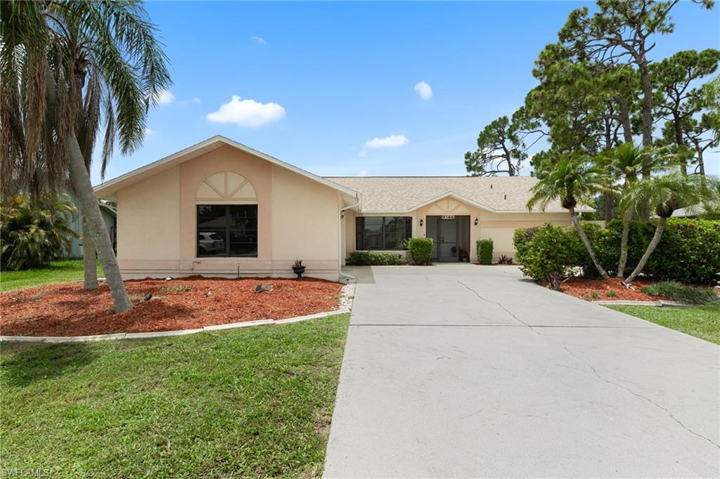 9366 Pineapple RD